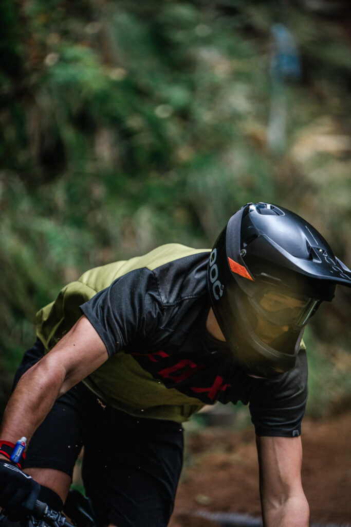 professional commercial sports photography services for enduro and mountainbike cycling